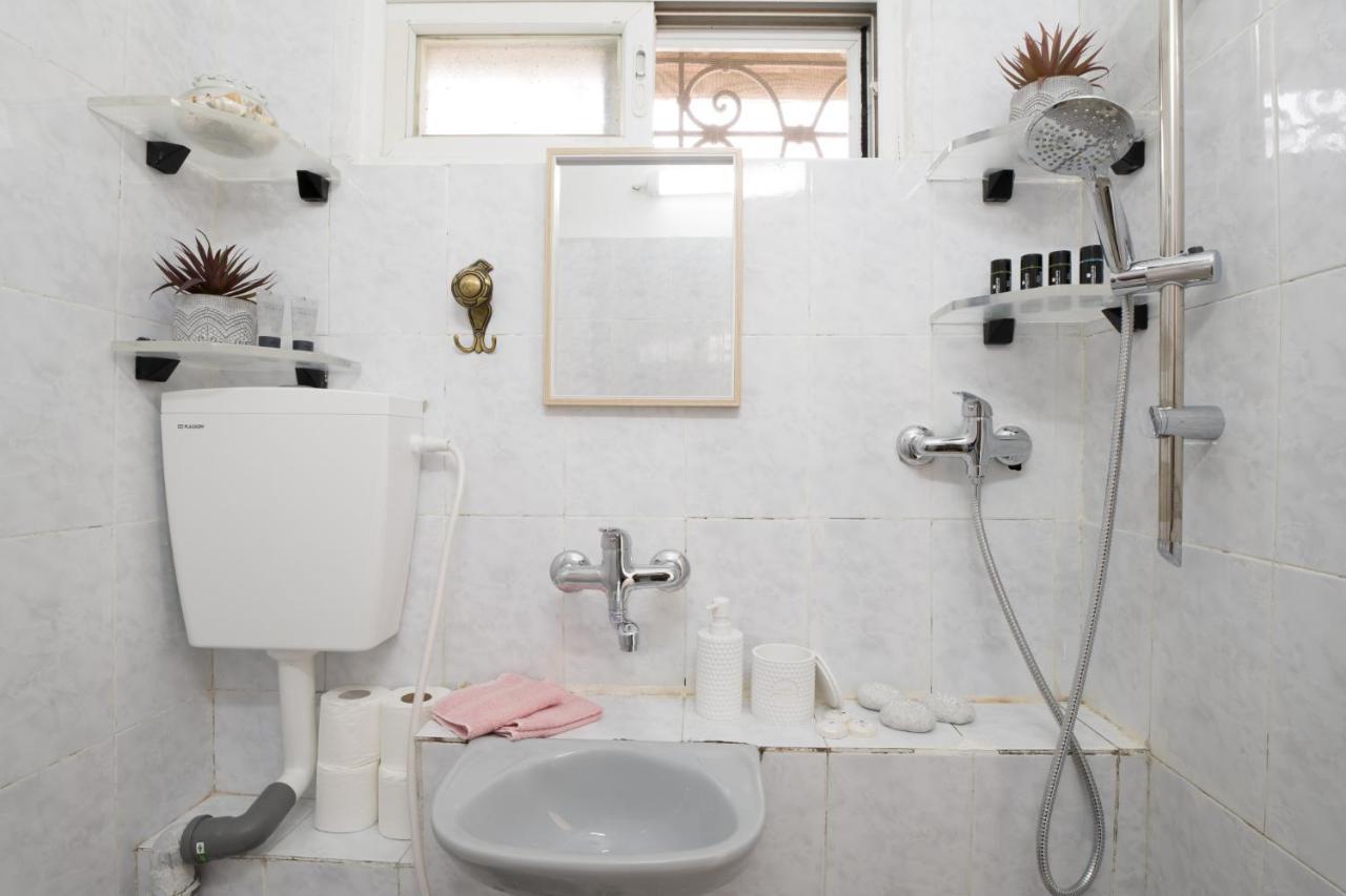 Lovely & Budget Apartment At The Center, Gardens & German Colony Haifa Eksteriør bilde